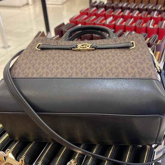 Michael Kors Reed Small Belted Logo Satchel Crossbody Center Zip Bag Purse 
NWT - Picture 5 of 16